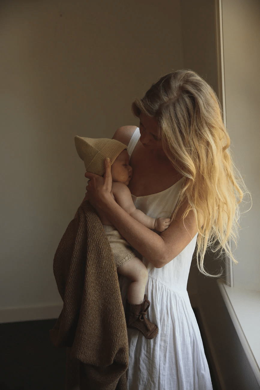 Hvid Newborn Beanie Light Yellow